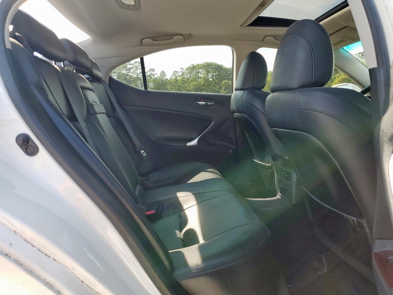 2008 Lexus Is 250 VIN: JTHCK262X85027103 Lot: 84733105