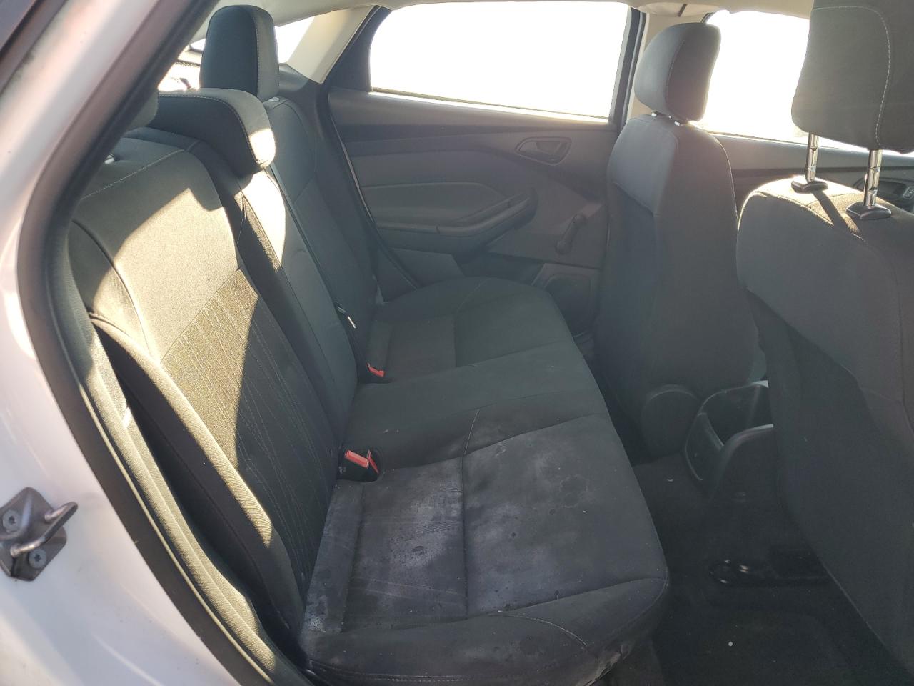 2017 Ford Focus S VIN: 1FADP3E20HL298820 Lot: 71274725