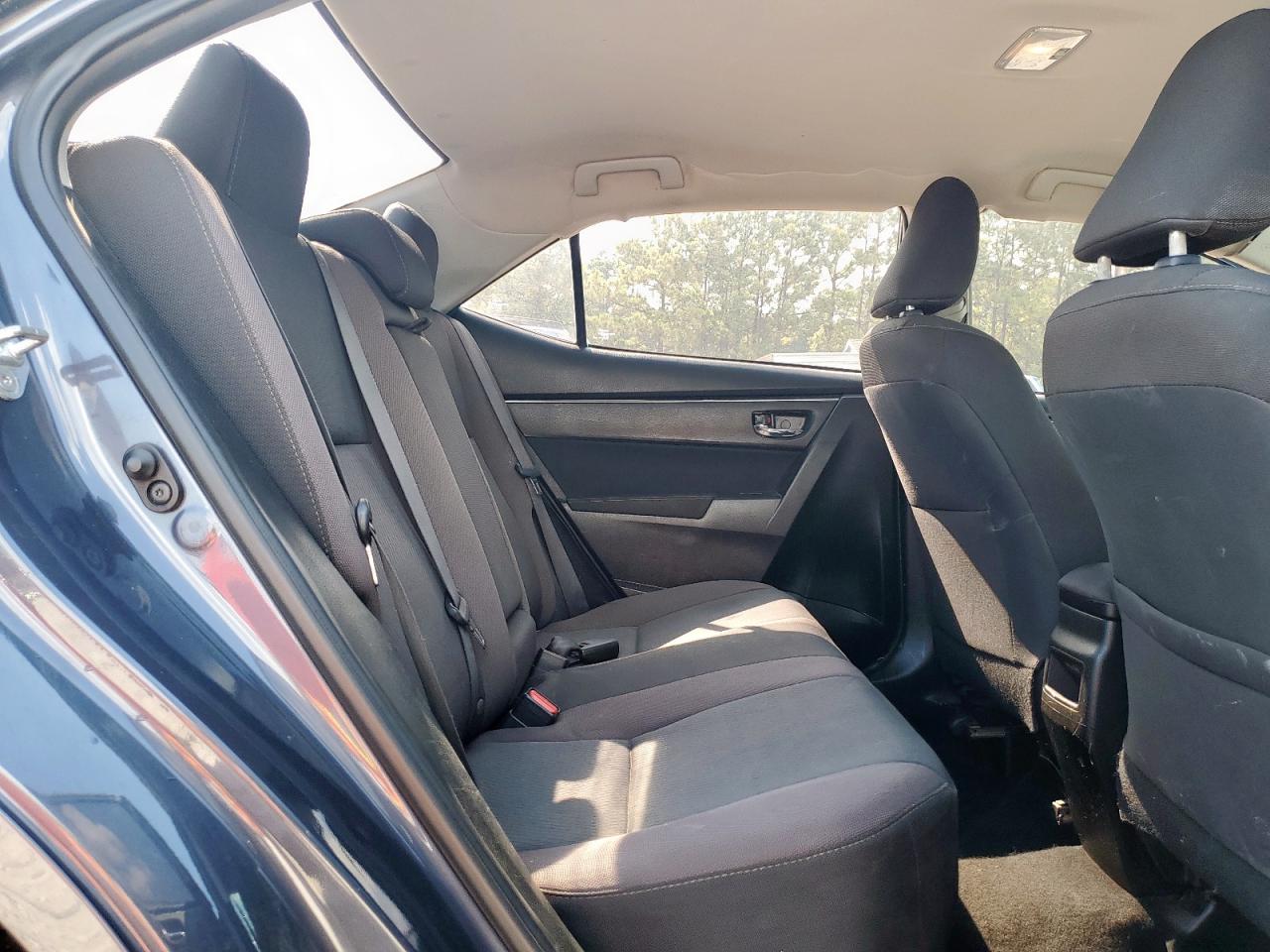 2018 Toyota Corolla L VIN: 5YFBURHE3JP744779 Lot: 80569655