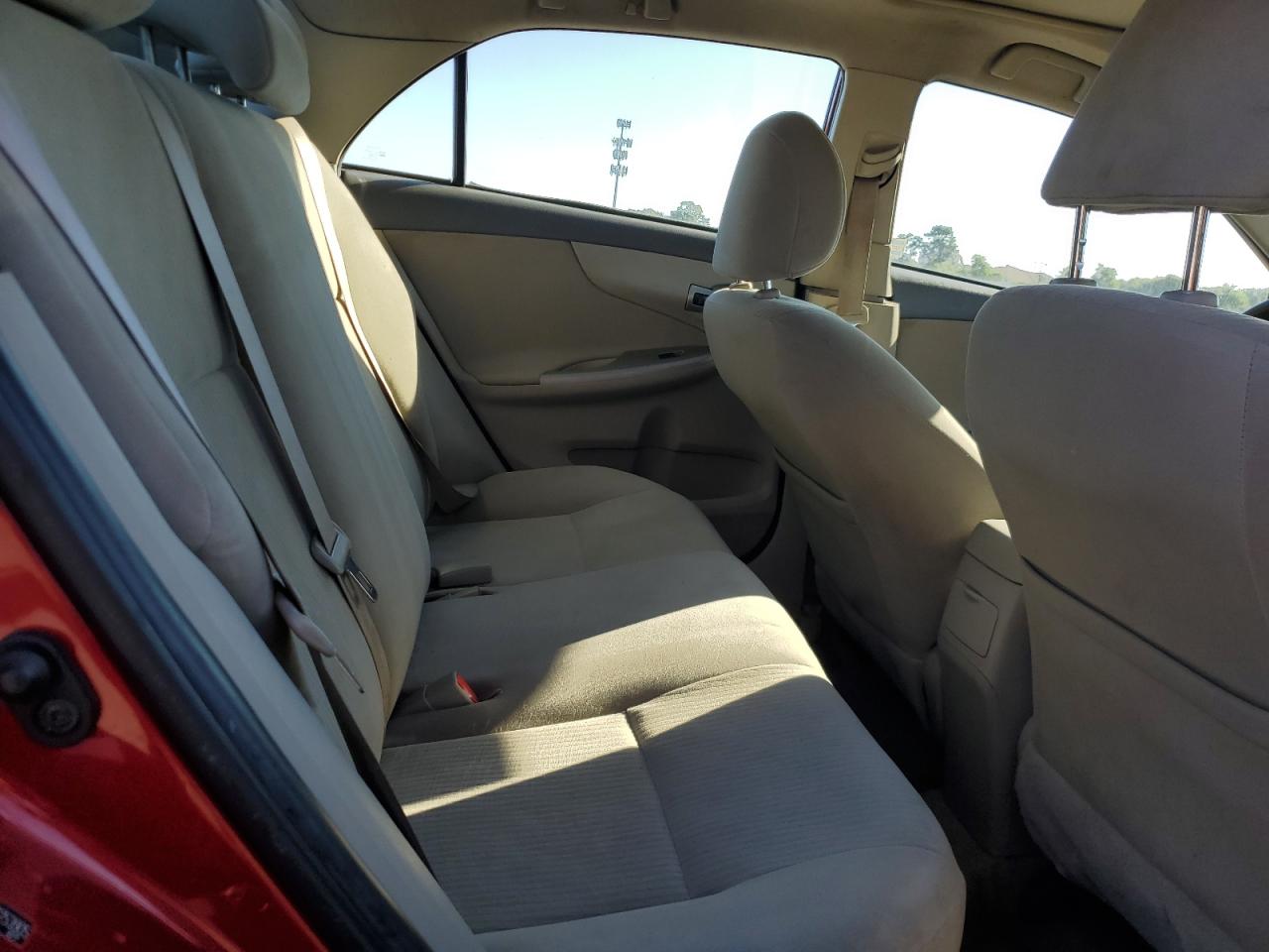 2010 Toyota Corolla Base VIN: 2T1BU4EE4AC253905 Lot: 81388785