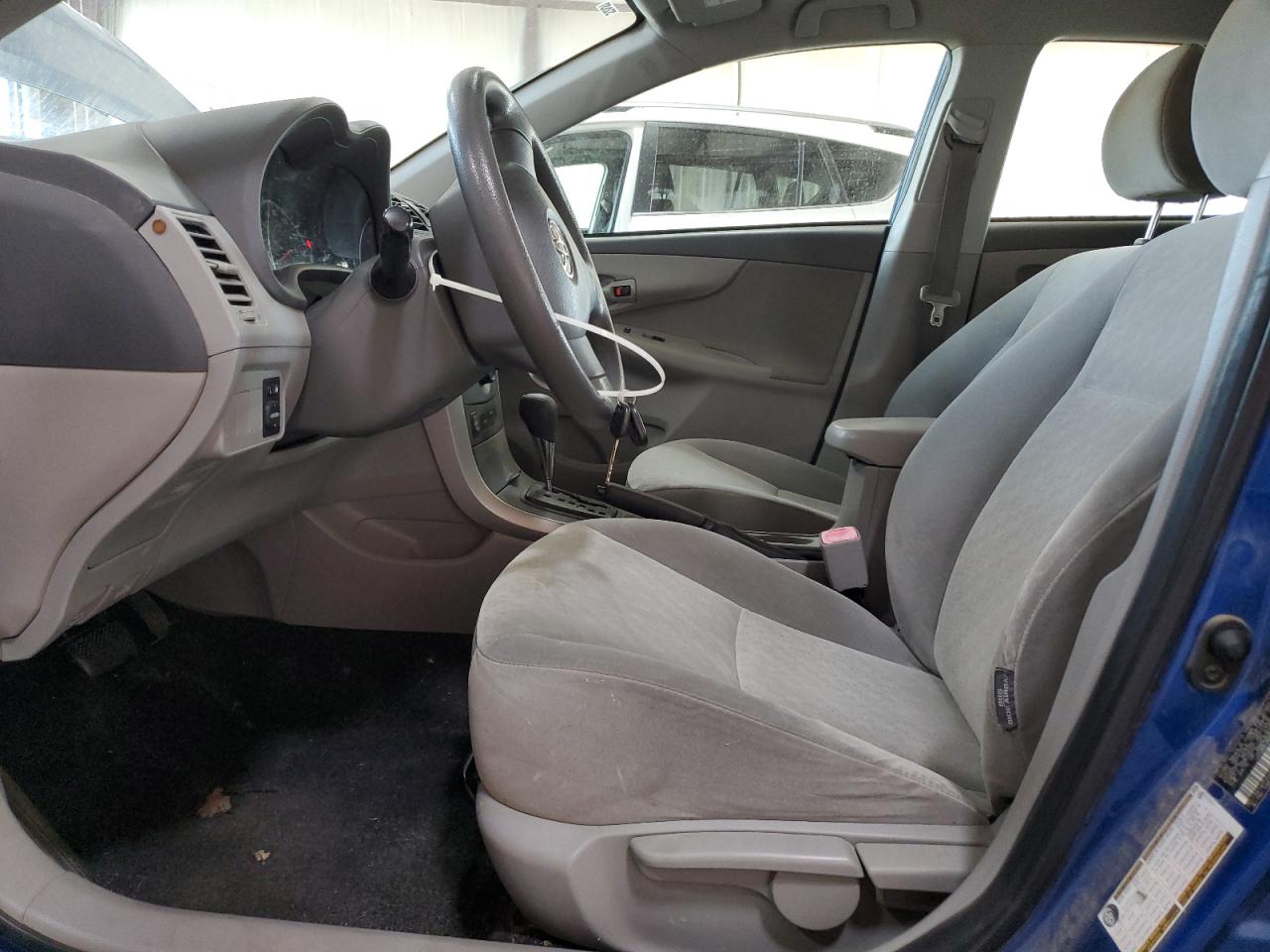 2009 Toyota Corolla Base VIN: JTDBL40EX99028061 Lot: 81408365