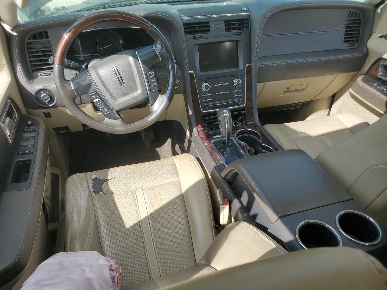 2016 Lincoln Navigator Reserve VIN: 5LMJJ2KT4GEL05706 Lot: 82148105