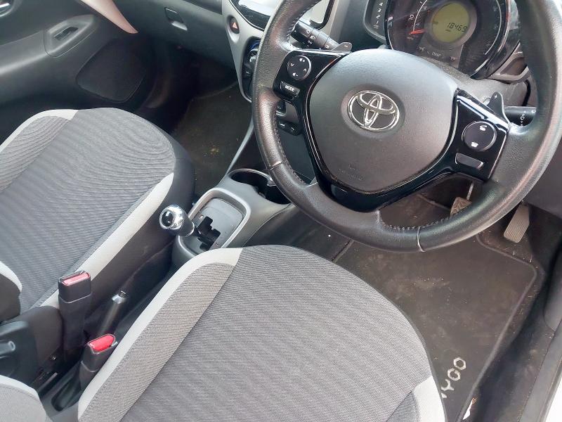 2020 TOYOTA AYGO X-PLAY VVT-I CVT 