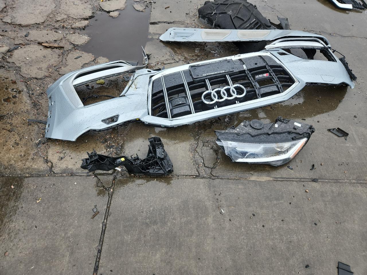 2023 Audi Sq7 Premium Plus VIN: WA1AWBF7XPD003858 Lot: 83756065
