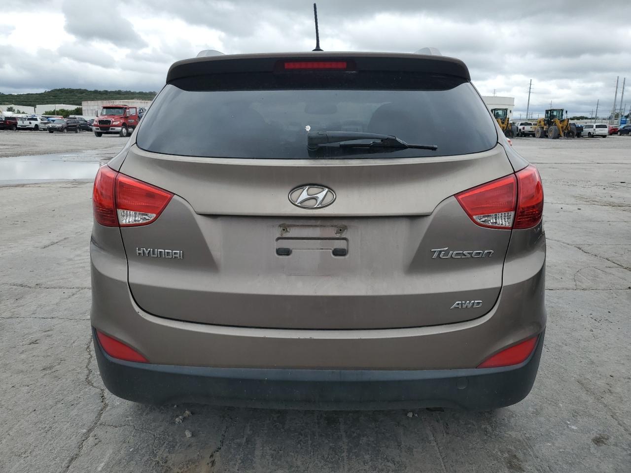 2011 Hyundai Tucson Gls VIN: KM8JUCAC0BU224654 Lot: 83989635