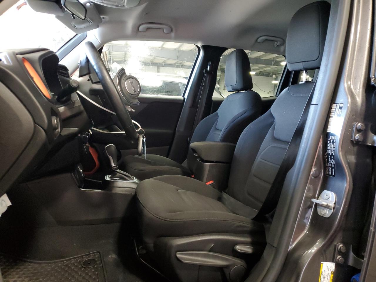 2020 Jeep Renegade Latitude VIN: ZACNJBBB4LPL69176 Lot: 84378405