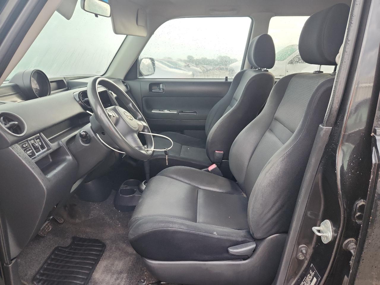 2006 Toyota Scion Xb VIN: JTLKT324464114686 Lot: 81335085