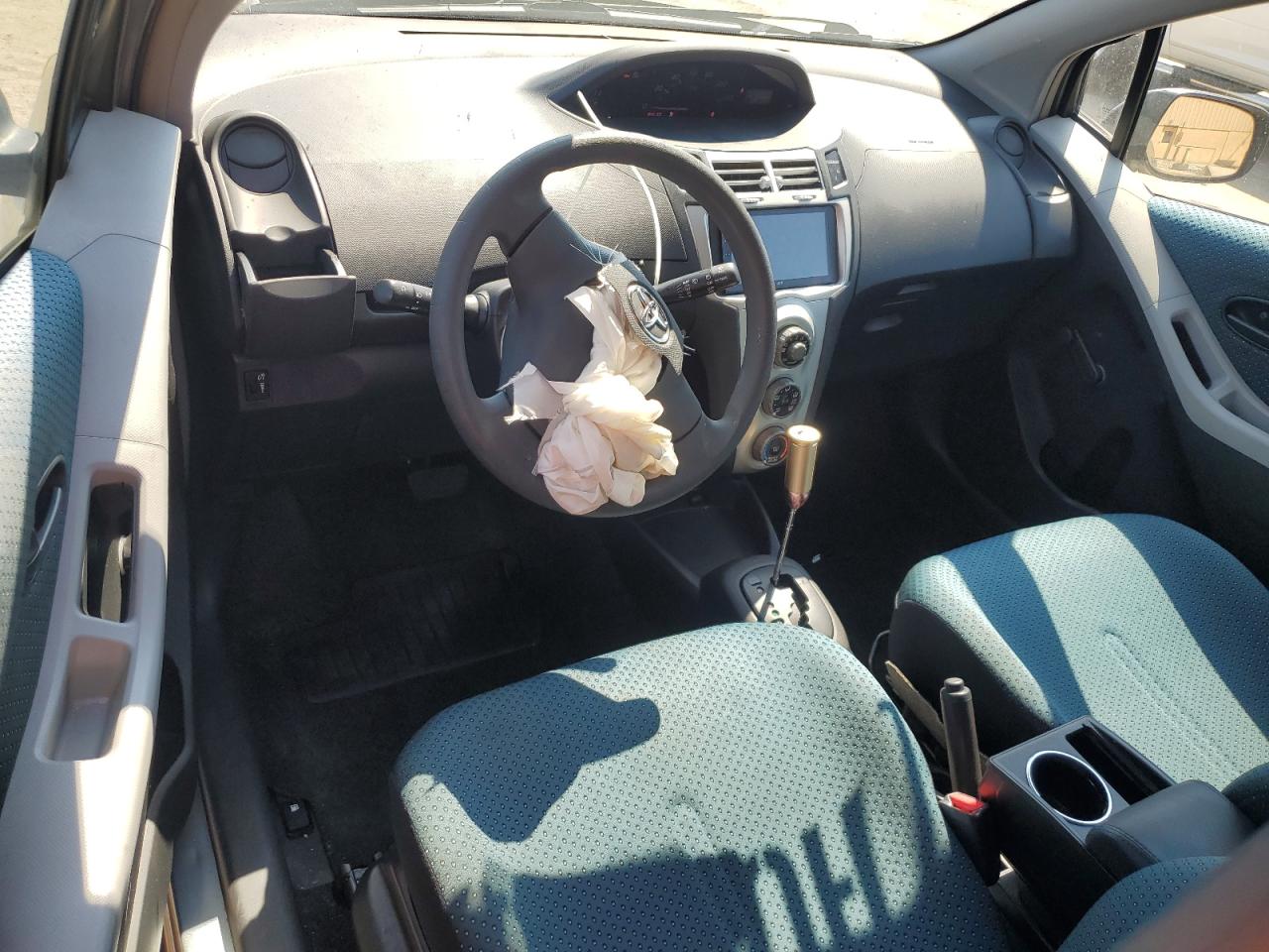 2007 Toyota Yaris VIN: JTDJT923275082317 Lot: 80937925