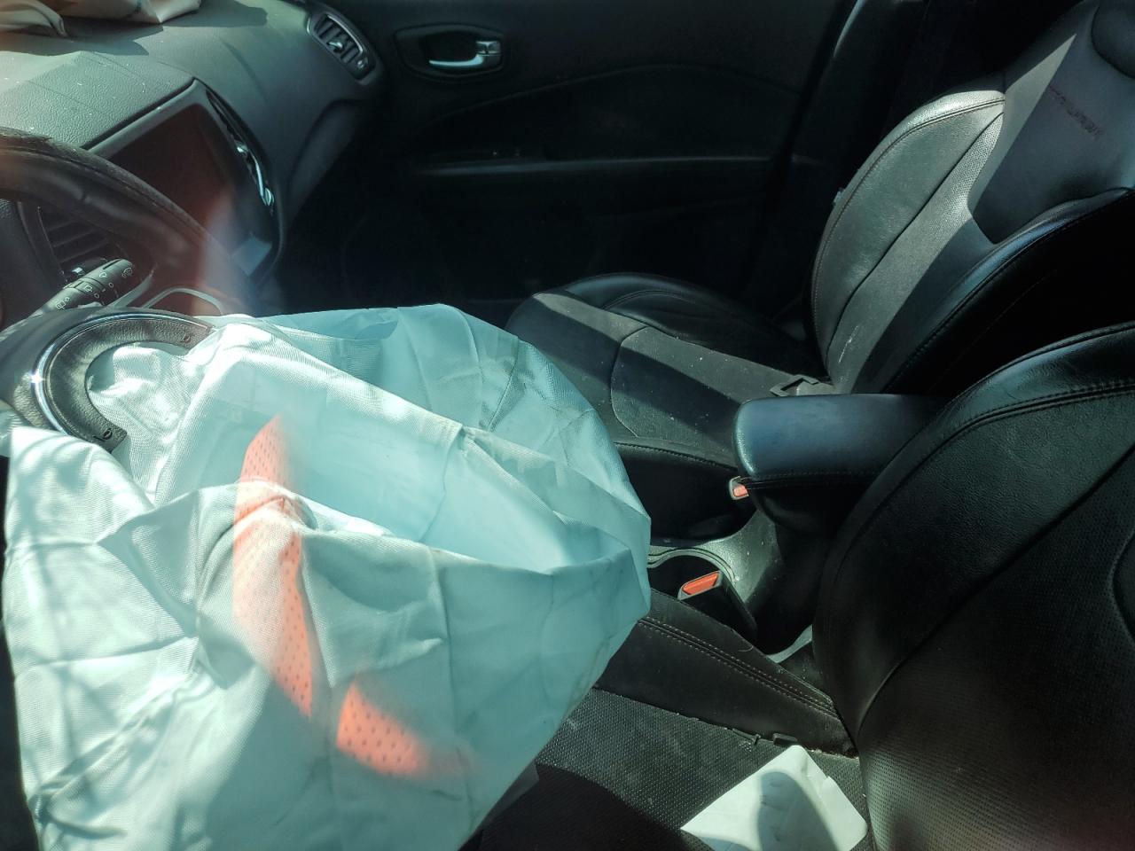 2018 Jeep Compass Trailhawk VIN: 3C4NJDDB6JT403894 Lot: 71700245