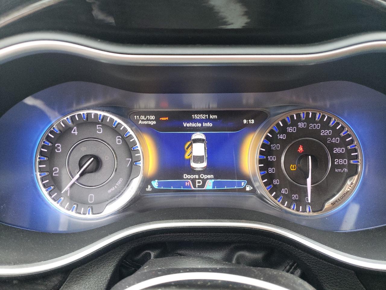 2016 Chrysler 200 C VIN: 1C3CCCCG5GN187025 Lot: 81221775