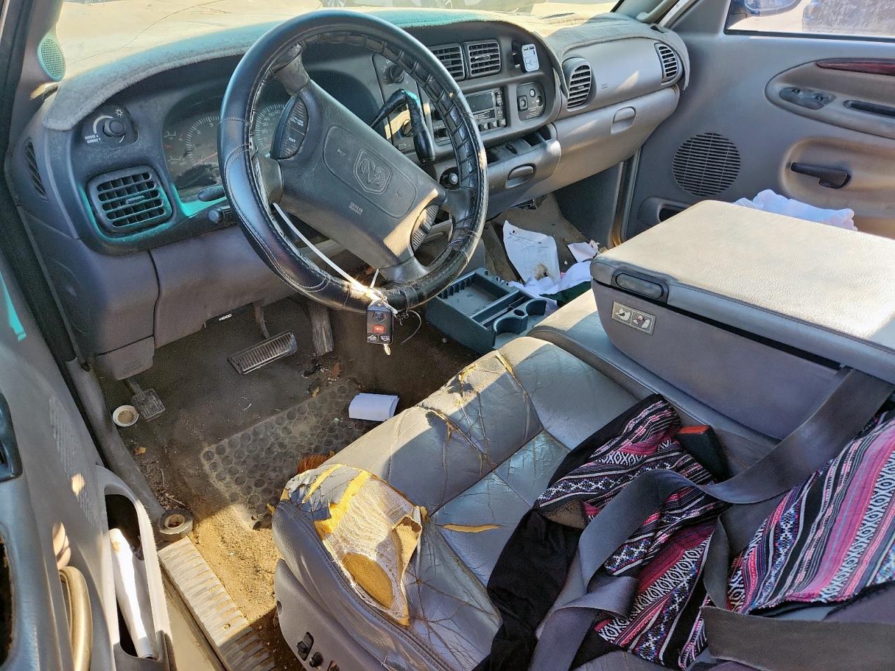 1998 Dodge Ram 1500 VIN: 3B7HC13Y9WG161601 Lot: 71285155