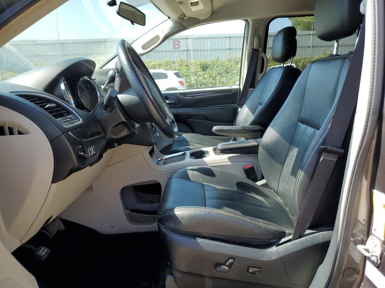 2016 Chrysler Town & Country Touring L VIN: 2C4RC1CG6GR302471 Lot: 80989355