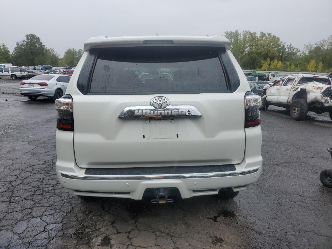2018 Toyota 4Runner Sr5/Sr5 Premium VIN: JTEBU5JR5J5483072 Lot: 84072145
