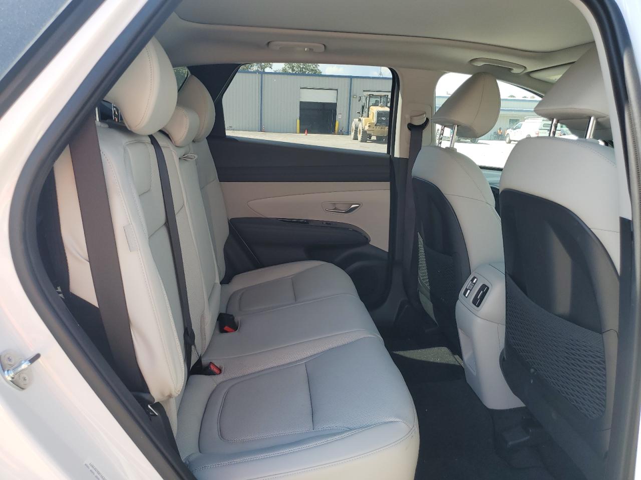 2025 Hyundai Tucson Limited VIN: KM8JEDD18SU323977 Lot: 81184615