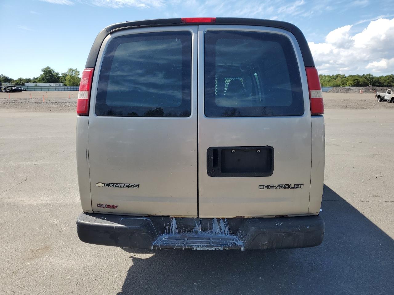 2003 Chevrolet Express G3500 VIN: 1GCHG39U131124640 Lot: 71064565