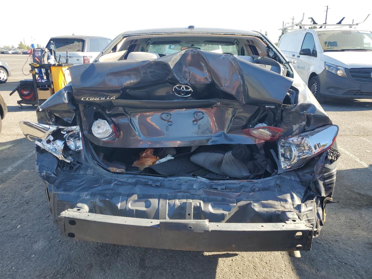 2009 Toyota Corolla Base VIN: 1NXBU40E89Z032180 Lot: 71969655