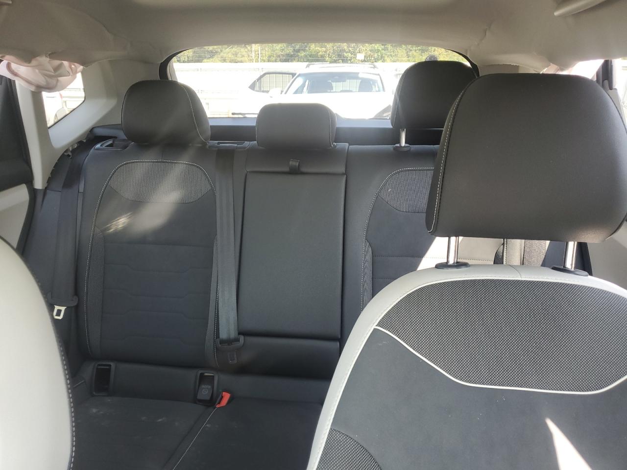 2025 Volkswagen Taos Se VIN: 3VVEC7B2XSM048787 Lot: 71936375