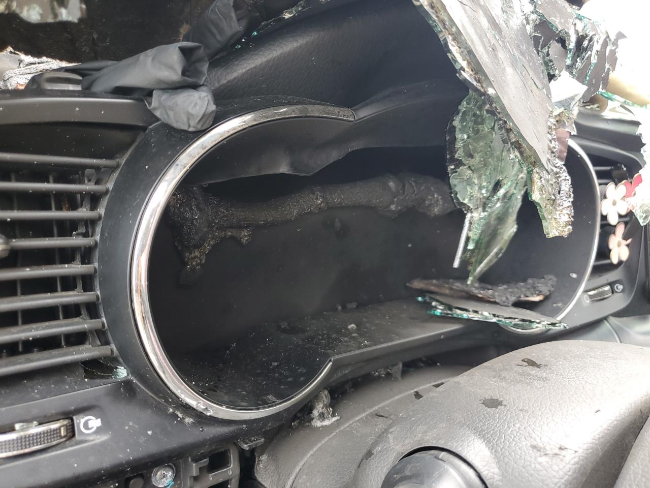 2013 Kia Optima Hybrid VIN: KNAGM4AD2D5055342 Lot: 84366935