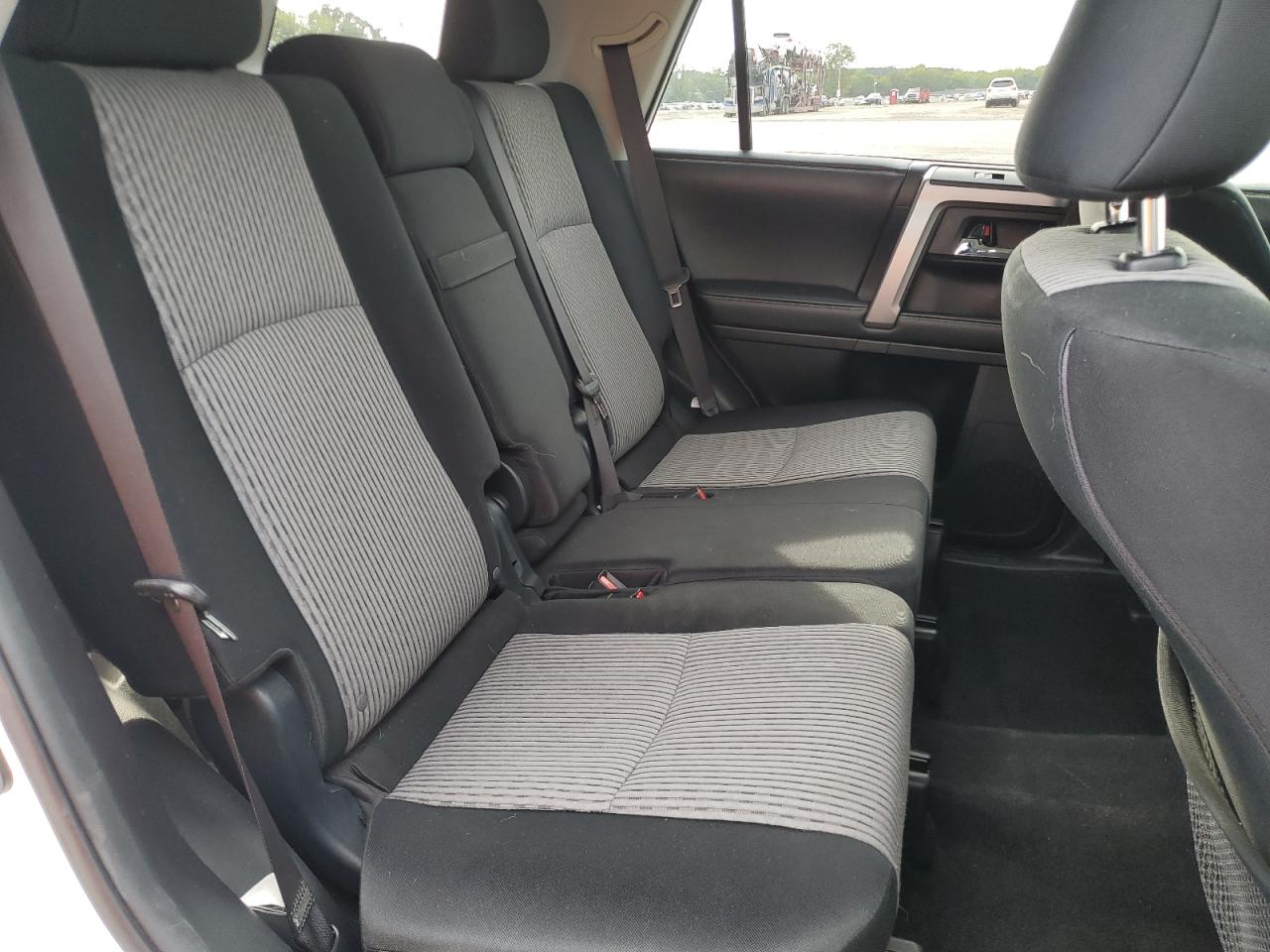 2014 Toyota 4Runner Sr5 VIN: JTEZU5JR4E5079765 Lot: 81716135