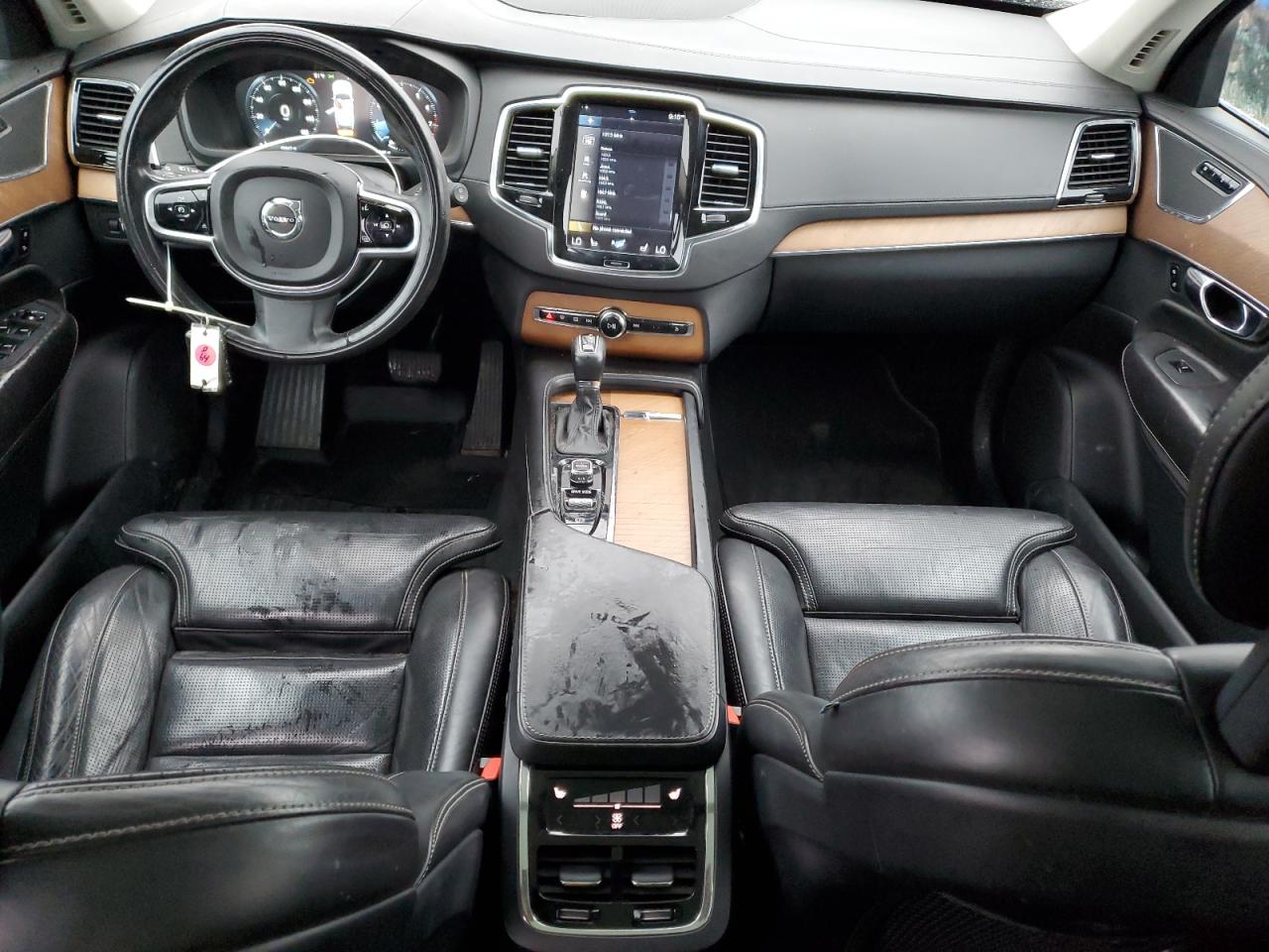 2016 Volvo Xc90 T6 VIN: YV4A22PL5G1014990 Lot: 83840665