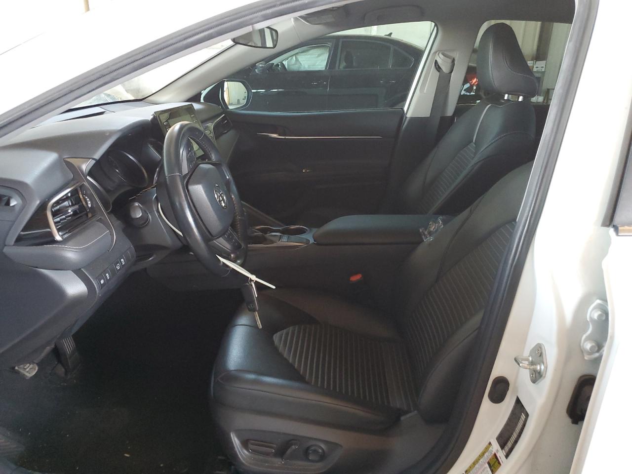 2022 Toyota Camry Se VIN: 4T1G11AKXNU651813 Lot: 81853565