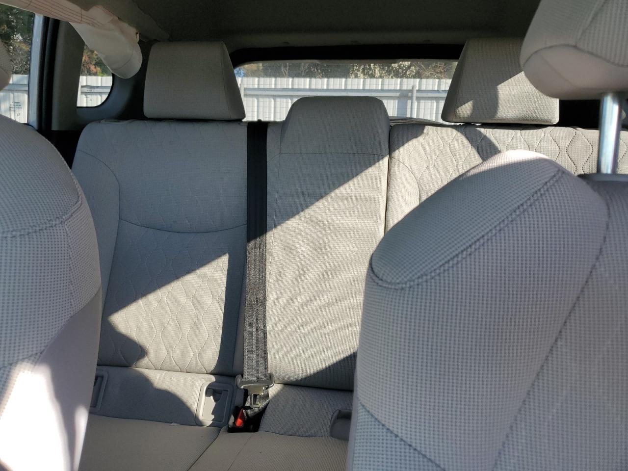 2022 Toyota Corolla Cross Le VIN: 7MUCAABG6NV043150 Lot: 71425495