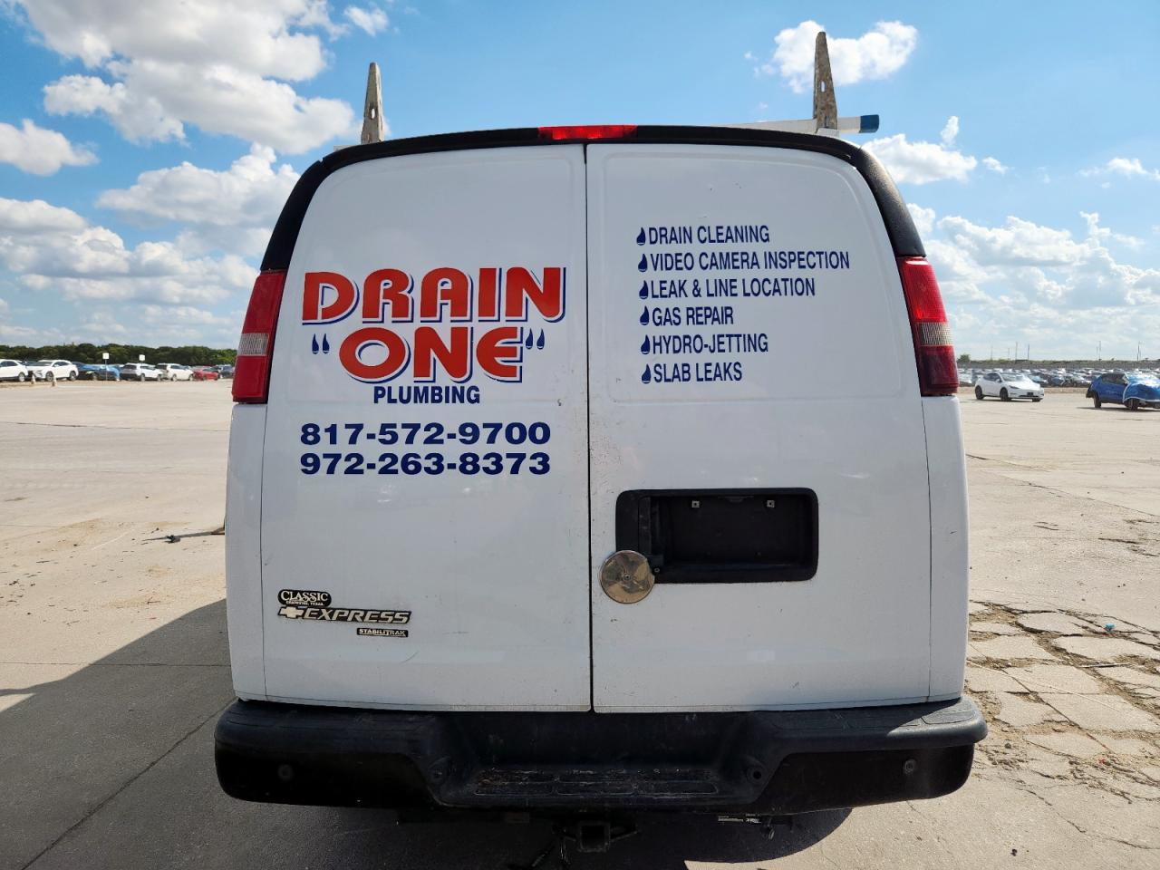 2015 Chevrolet Express G2500 VIN: 1GCWGGCF2F1260031 Lot: 81705795