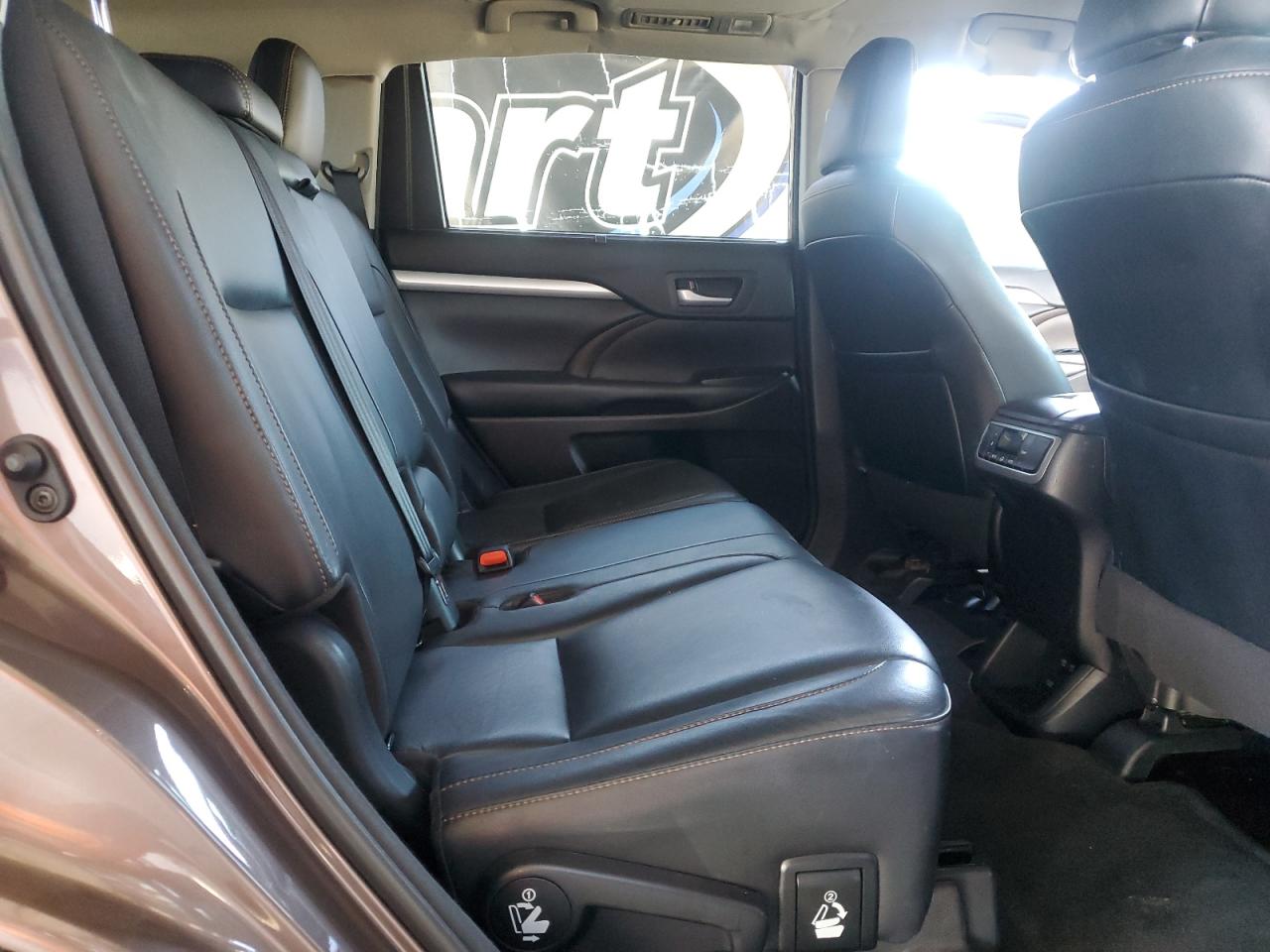 2018 Toyota Highlander Se VIN: 5TDJZRFH1JS827242 Lot: 80893815