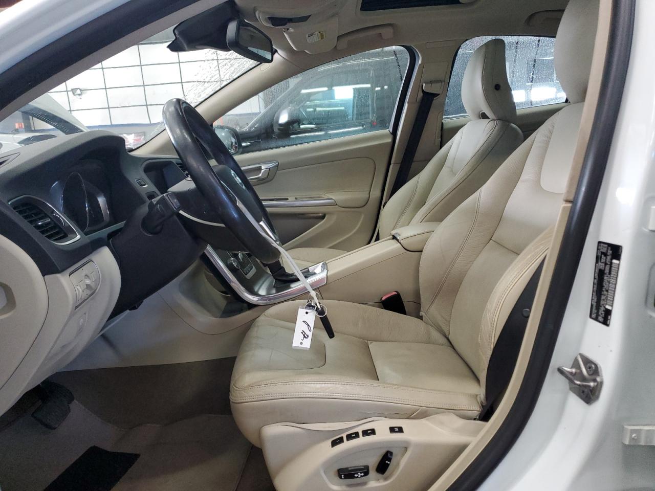 2014 Volvo S60 T5 VIN: YV1612FS5E1285611 Lot: 70939535