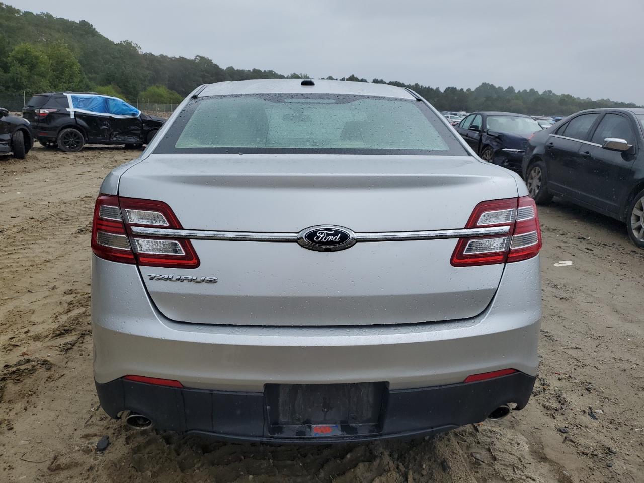2017 Ford Taurus Se VIN: 1FAHP2D89HG120043 Lot: 81023475