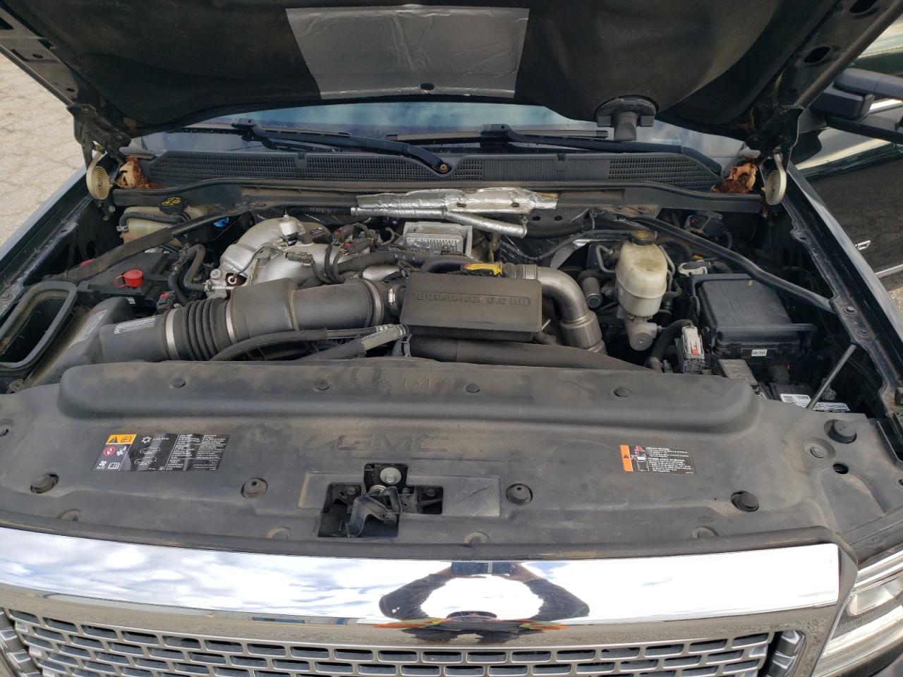 2017 GMC Sierra K2500 Denali VIN: 1GT12UEY0HF117087 Lot: 71848905