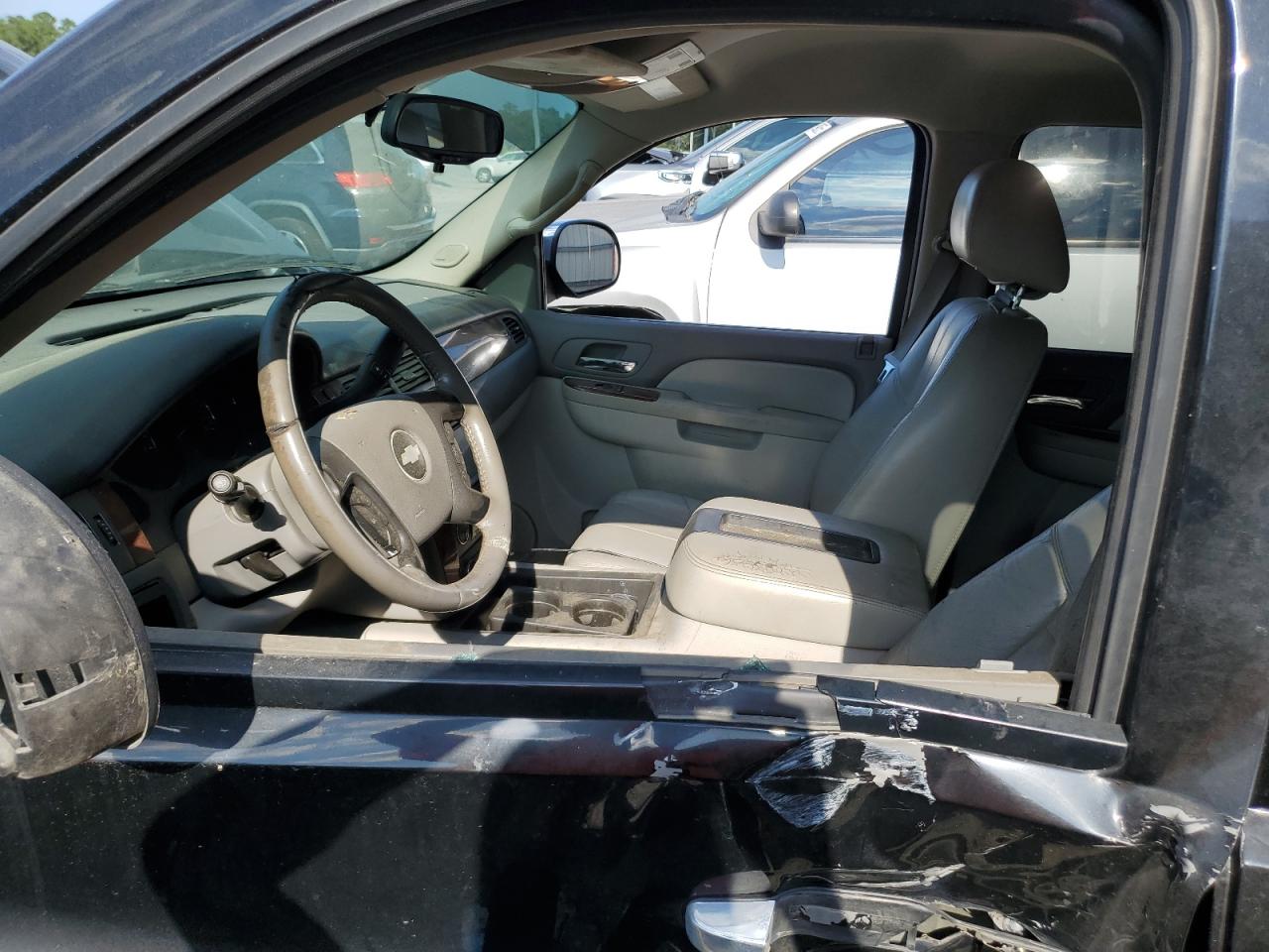 2010 Chevrolet Tahoe C1500 Lt VIN: 1GNMCBE36AR136497 Lot: 80639275