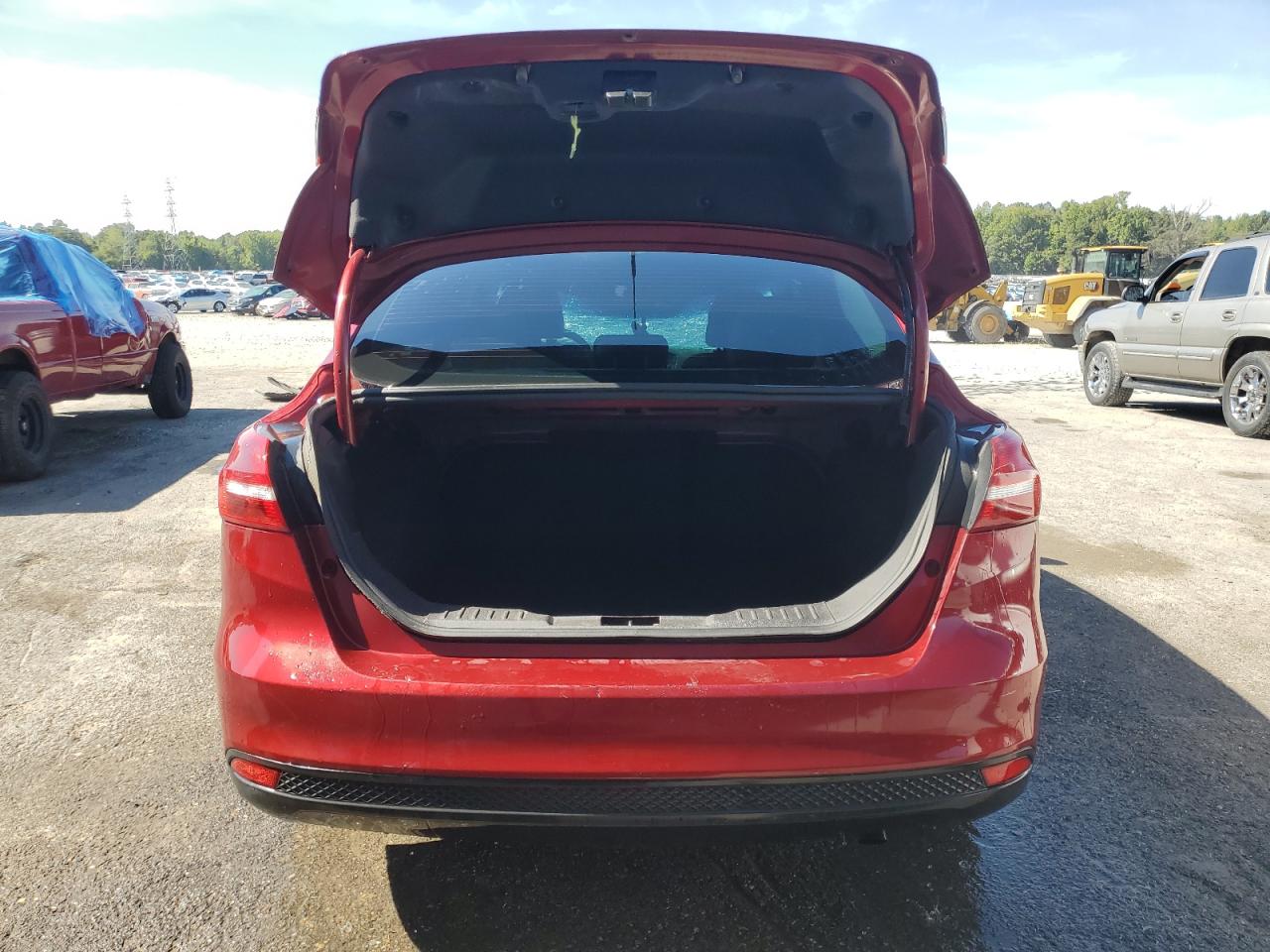 2015 Ford Focus Se VIN: 1FADP3F28FL342722 Lot: 84028675