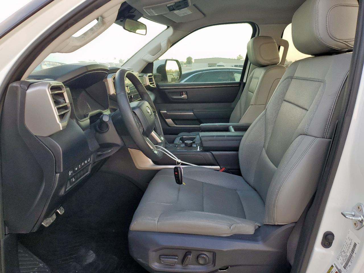 2024 Toyota Tundra Crewmax Sr VIN: 5TFLA5AB8RX033100 Lot: 84614895