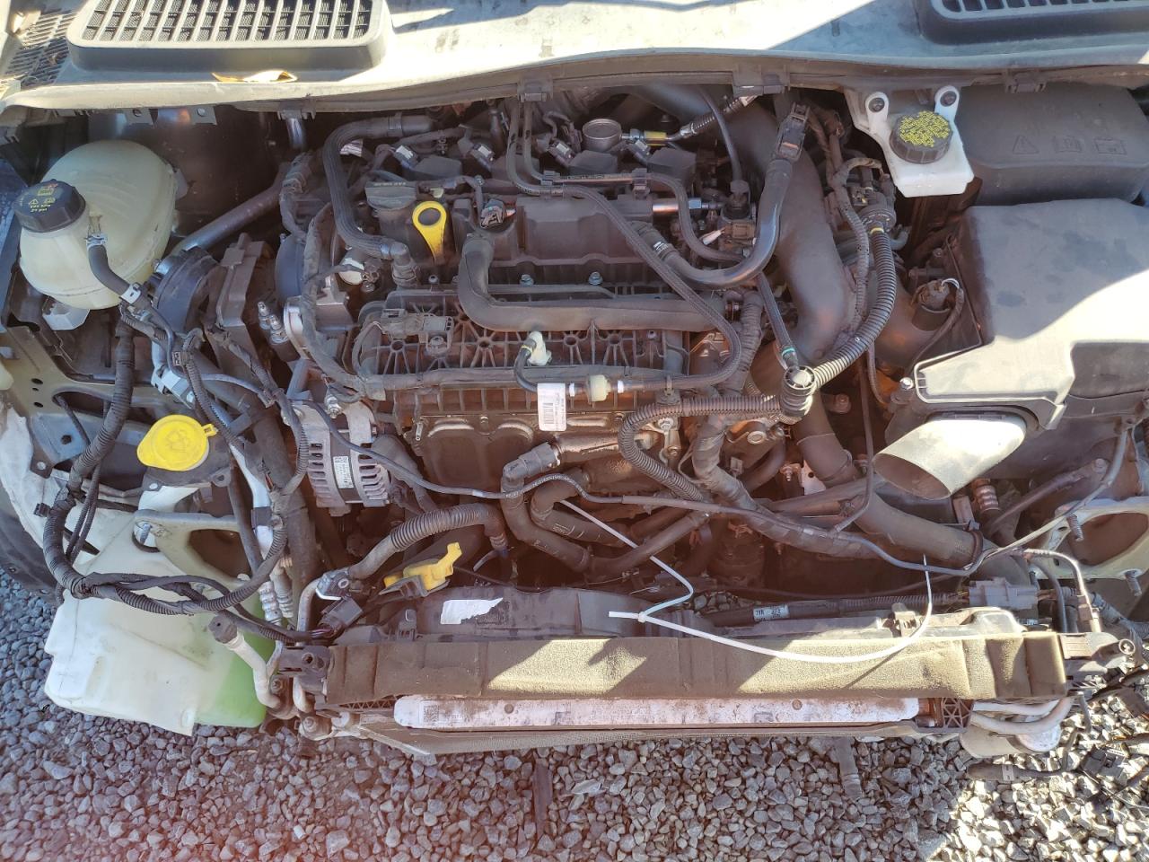 2018 Ford Escape Se VIN: 1FMCU9GDXJUA92383 Lot: 81457675