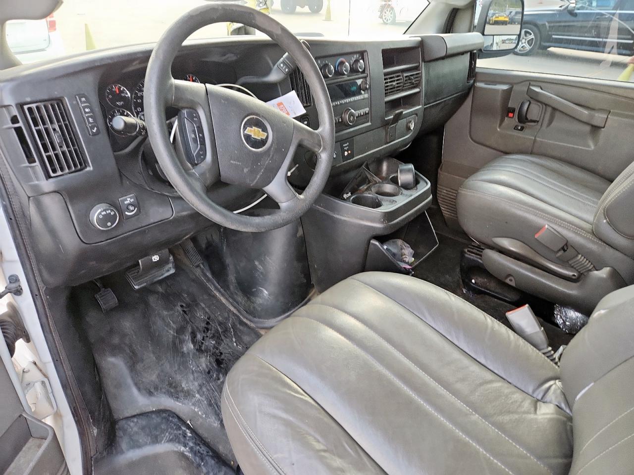 2017 Chevrolet Express G2500 VIN: 1GCWGAFF6H1127672 Lot: 81306485