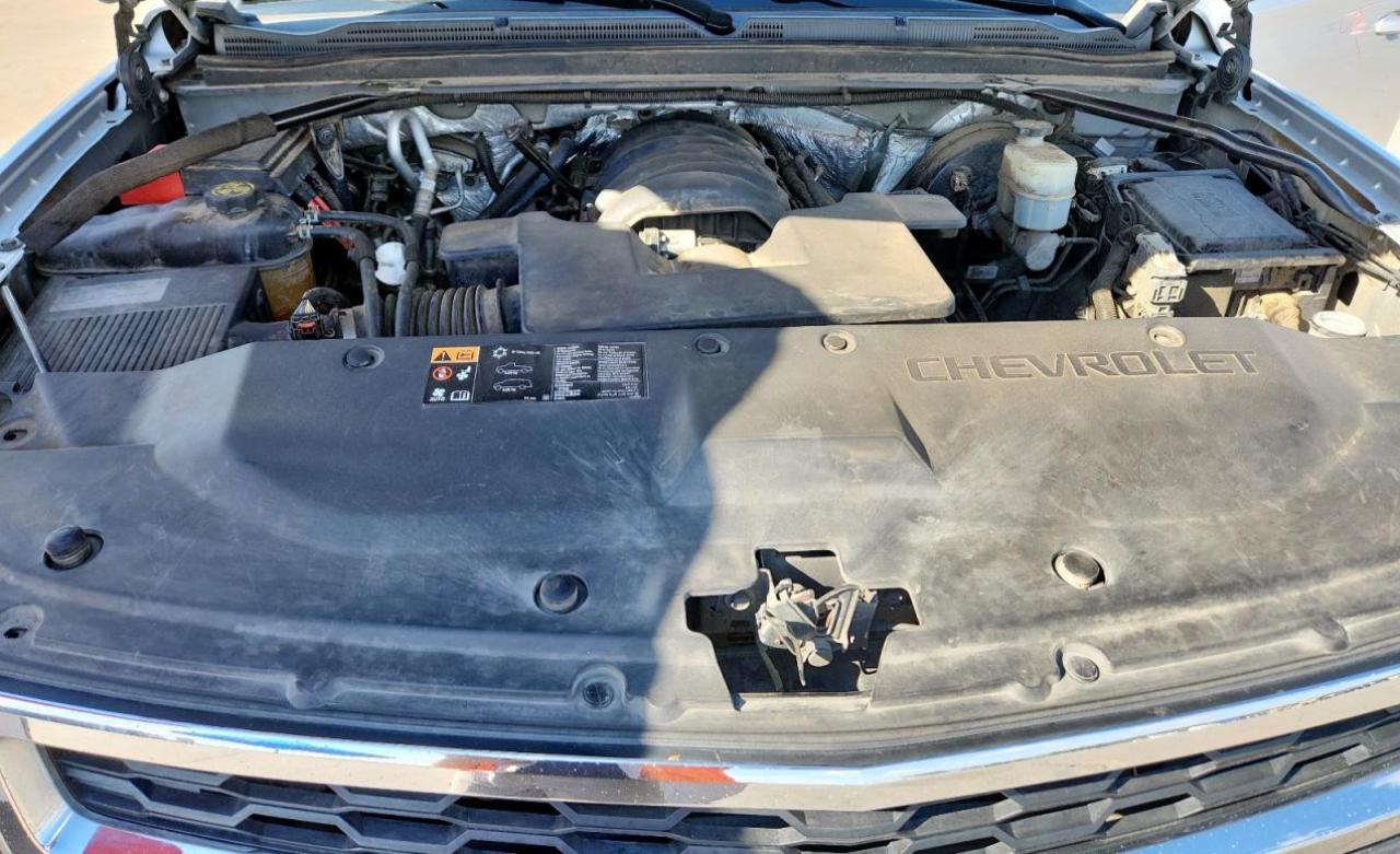 2015 Chevrolet Suburban K1500 Lt VIN: 1GNSKJKC8FR532382 Lot: 81483035