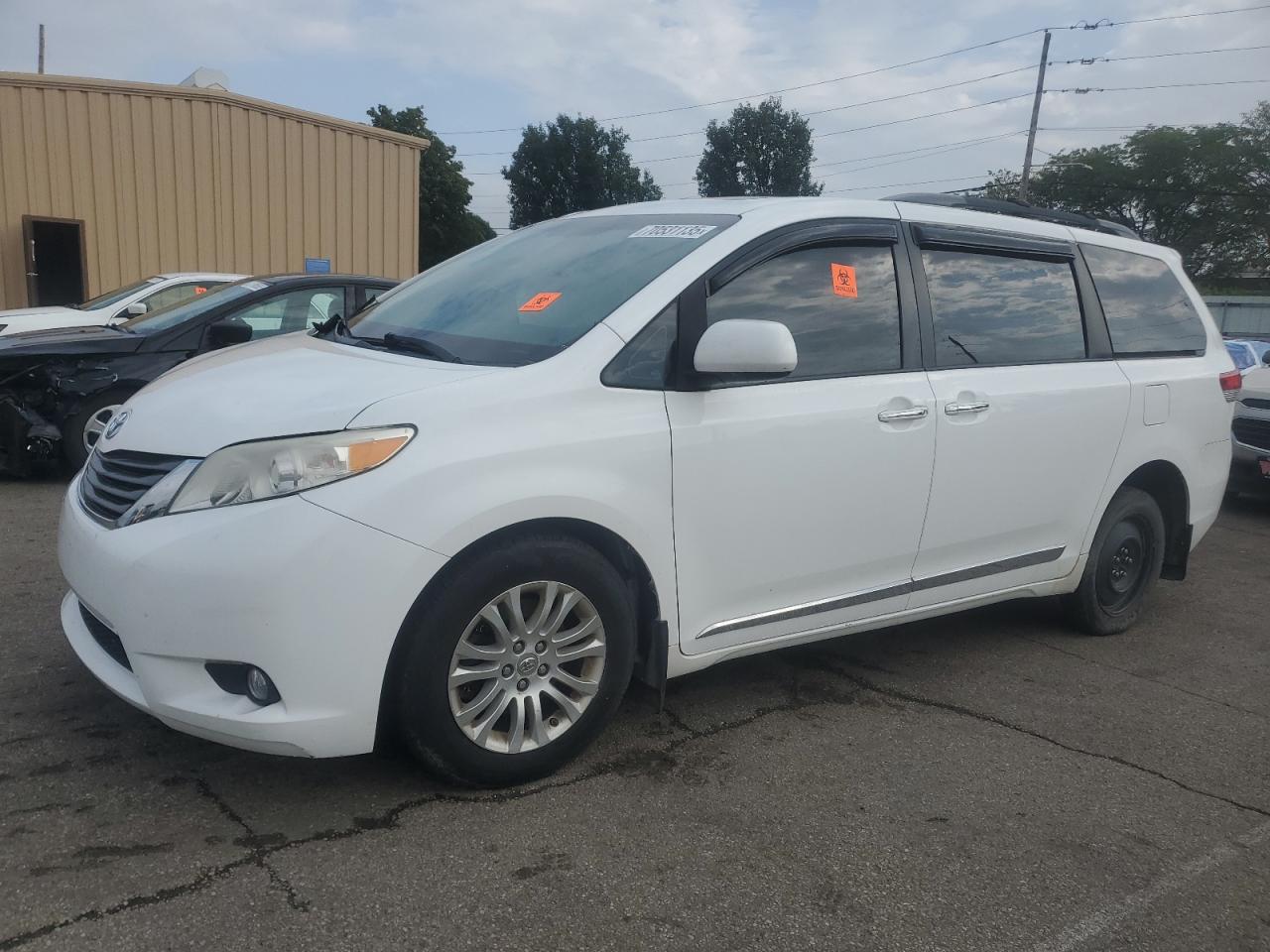 2013 Toyota Sienna Xle