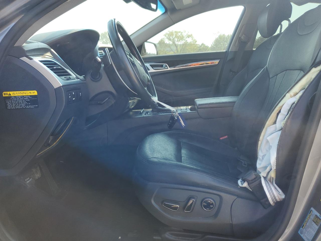 2016 Hyundai Genesis 3.8L VIN: KMHGN4JE9GU127779 Lot: 80906645