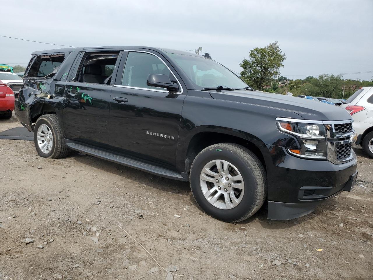 2019 Chevrolet Suburban K1500 Lt VIN: 1GNSKHKC8KR335859 Lot: 84557985