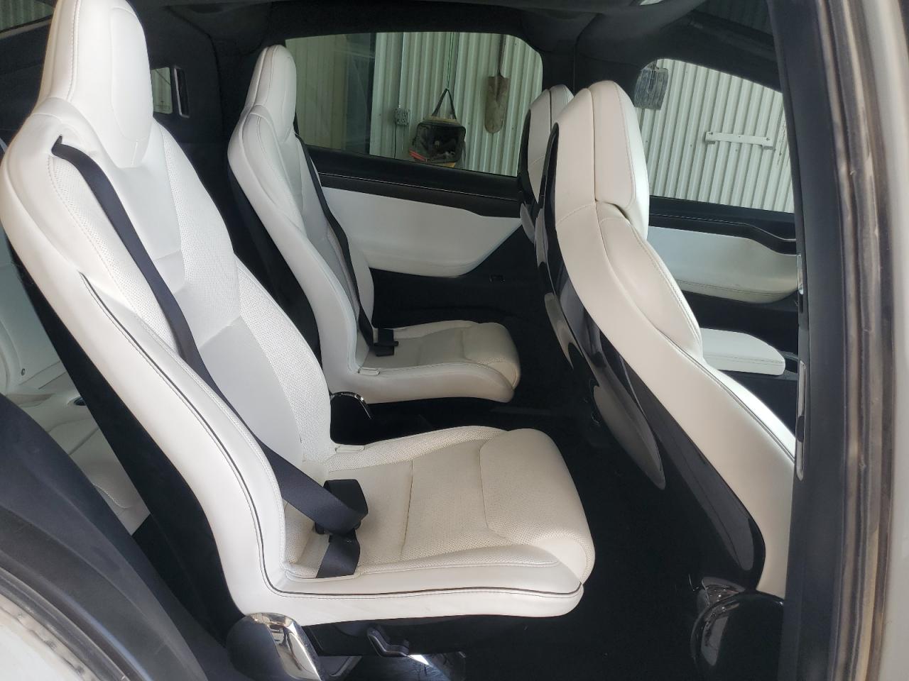 2016 Tesla Model X VIN: 5YJXCBE49GF016562 Lot: 80790175