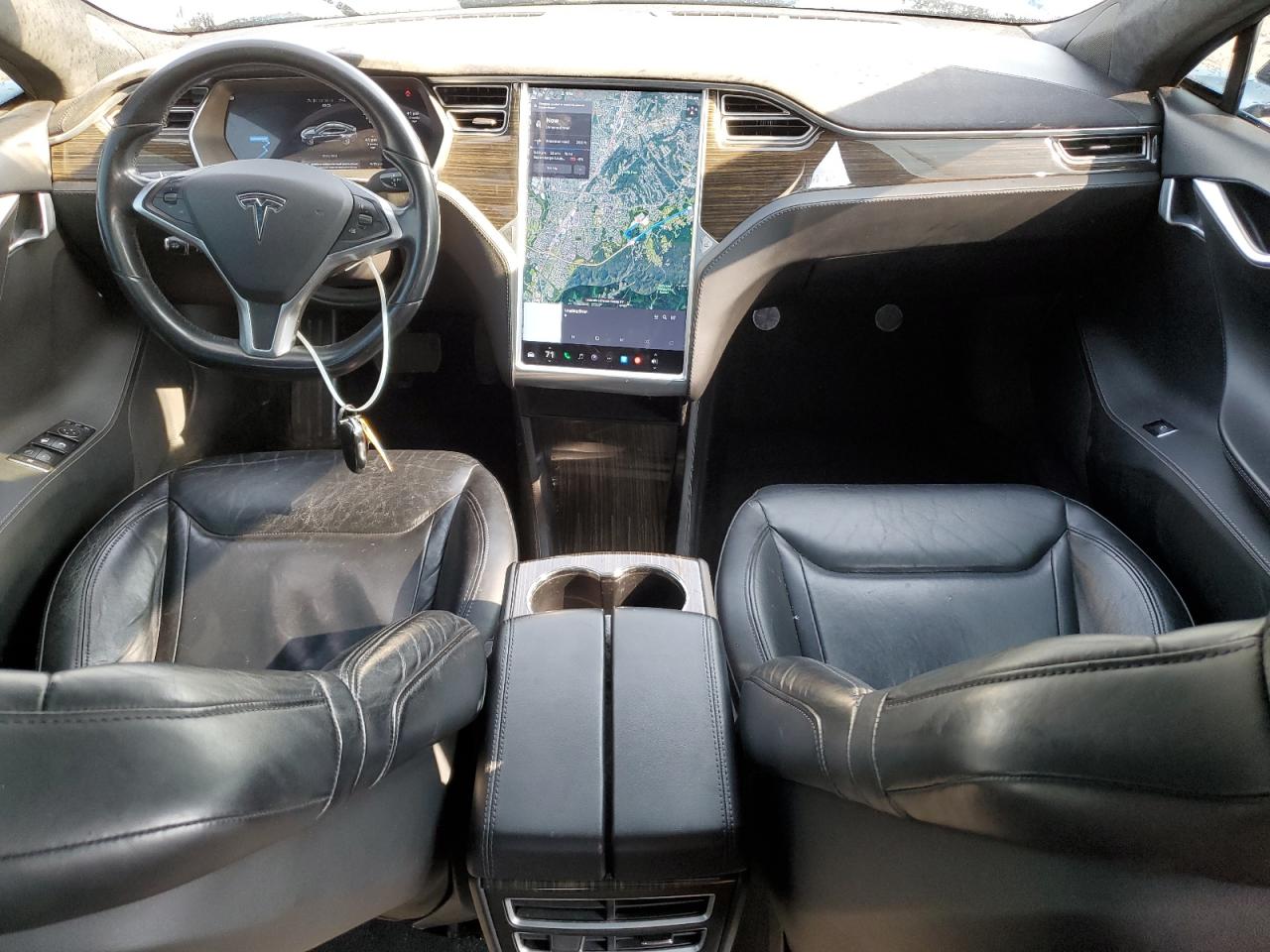 2015 Tesla Model S 85 VIN: 5YJSA1H15FF081144 Lot: 72055415