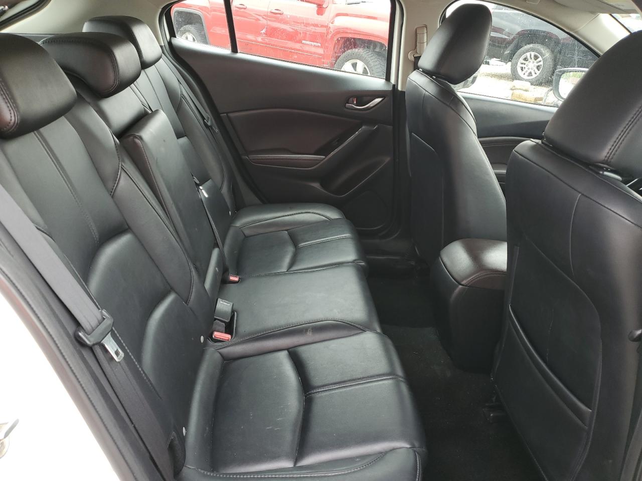 2018 Mazda 3 Touring VIN: 3MZBN1L38JM204224 Lot: 71244605