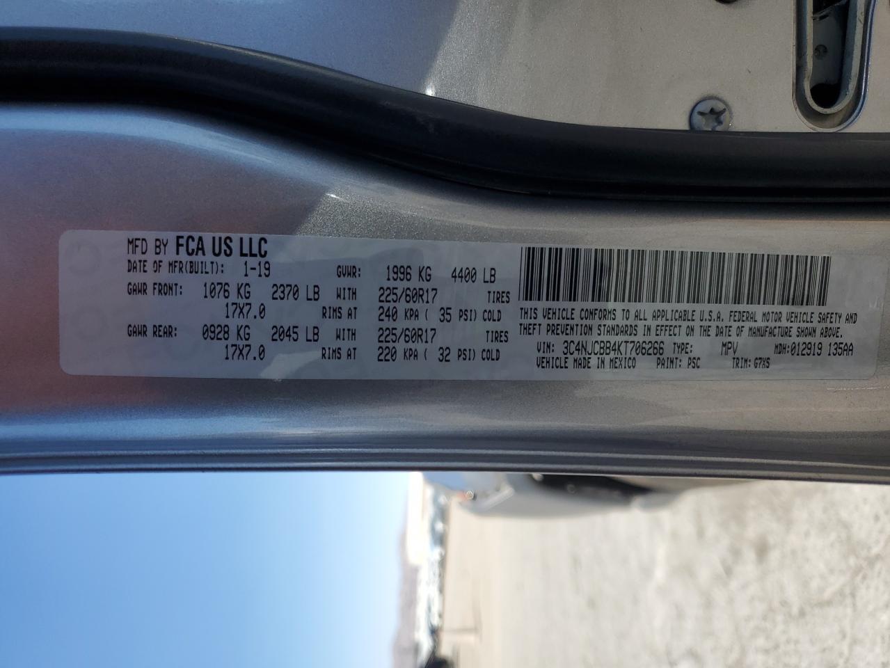 2019 Jeep Compass Latitude VIN: 3C4NJCBB4KT706266 Lot: 80528075