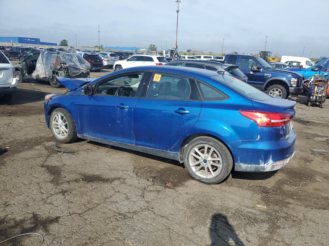 2018 Ford Focus Se blue null gas 1FADP3FE7JL319760 photo #3