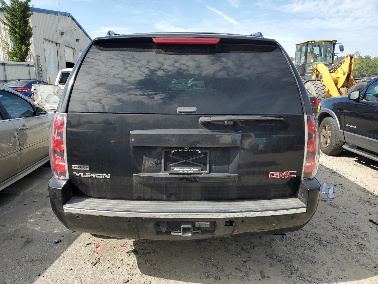 2010 GMC Yukon Denali VIN: 1GKUCEEFXAR263567 Lot: 72096575