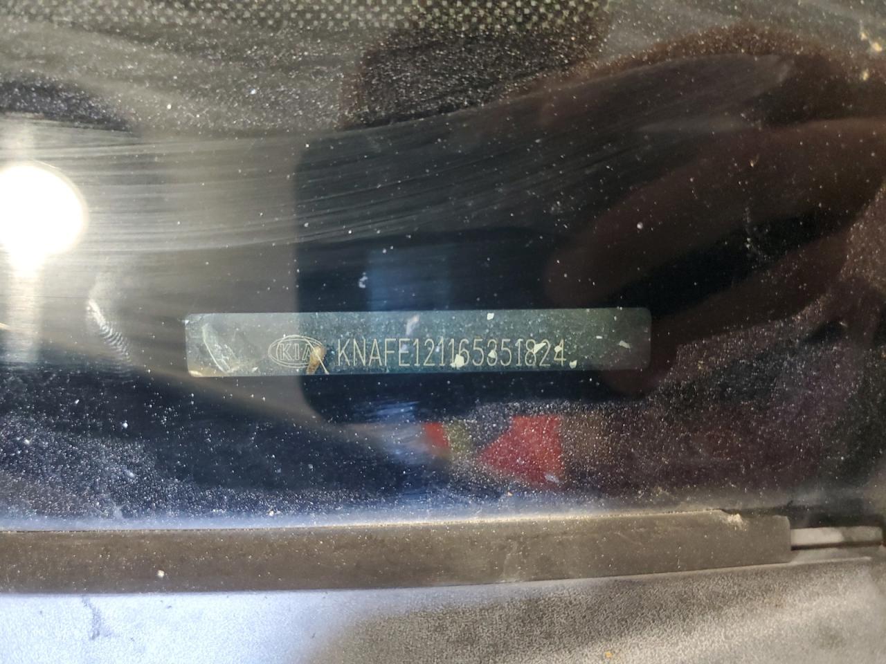 2006 Kia Spectra Lx VIN: KNAFE121165351824 Lot: 80741085