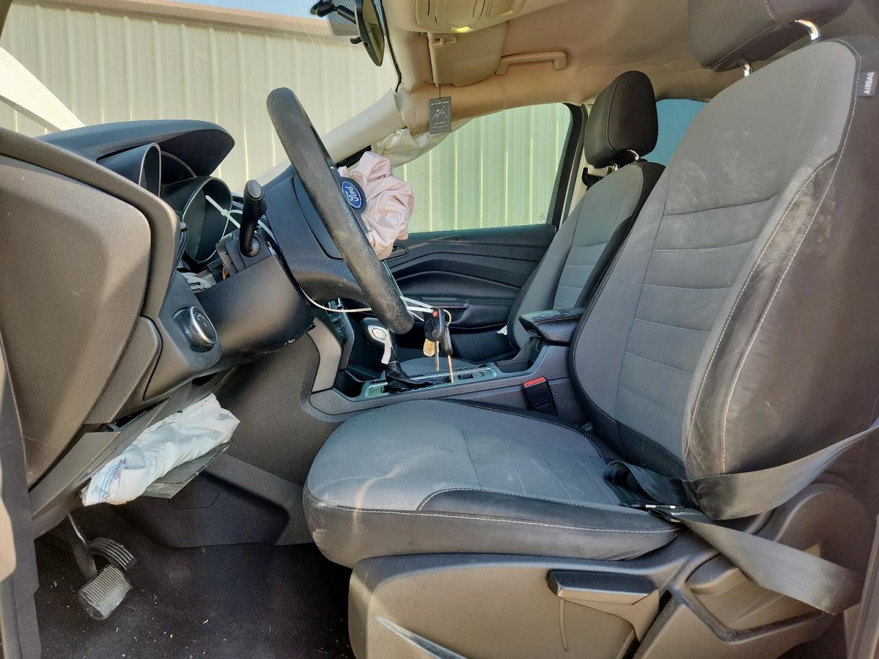 2017 Ford Escape S VIN: 1FMCU0F70HUB66301 Lot: 81644055