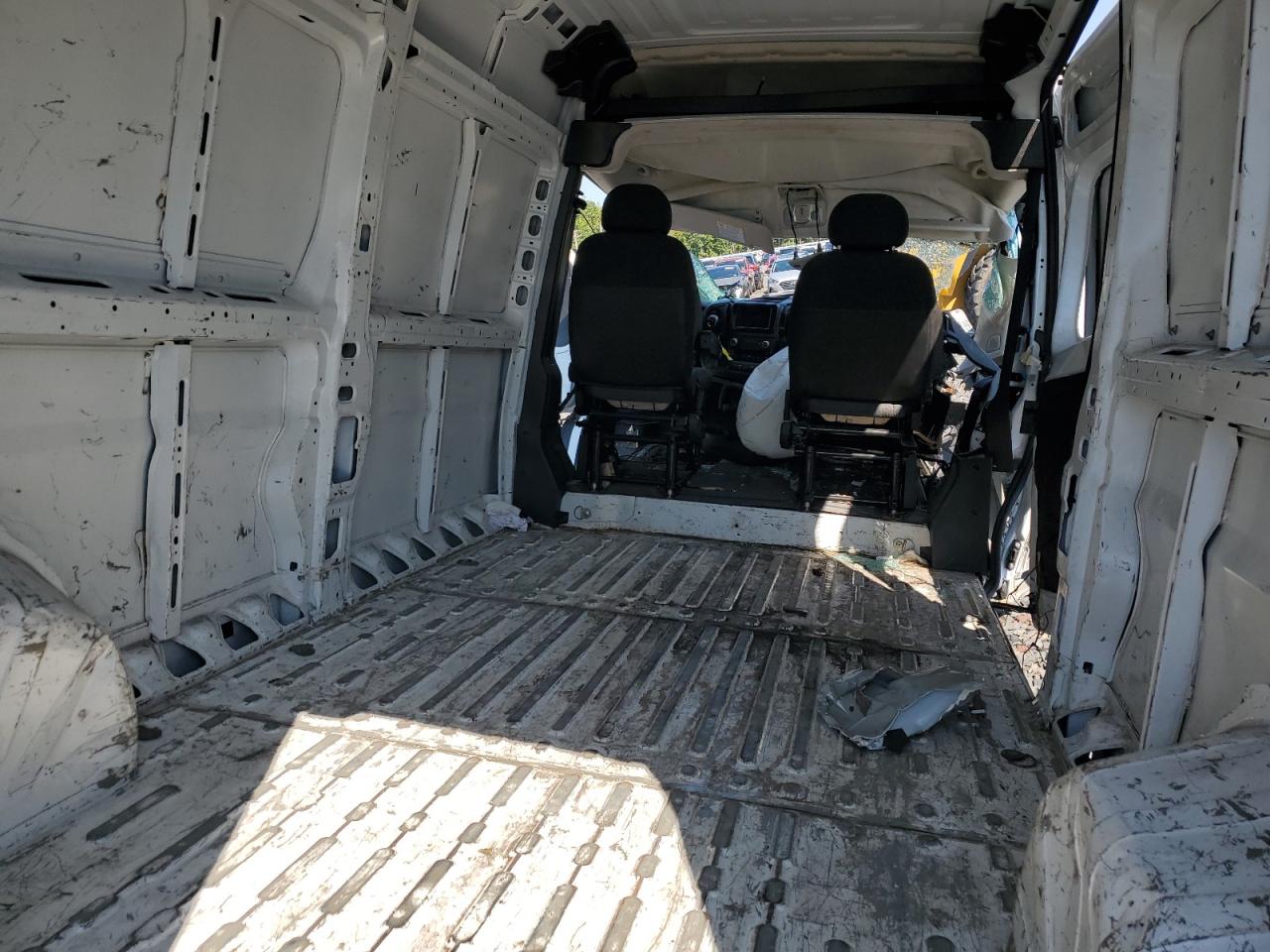 2024 Ram Promaster 2500 2500 VIN: 3C6LRVDG4RE141978 Lot: 71002635