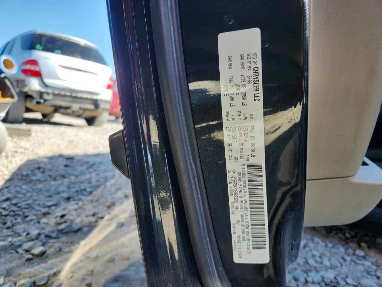 2008 Chrysler Town & Country Touring VIN: 2A8HR54P38R833881 Lot: 81740615